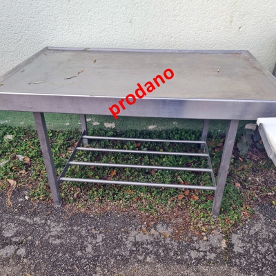 Klobasičarska miza 150 cm / rabljena